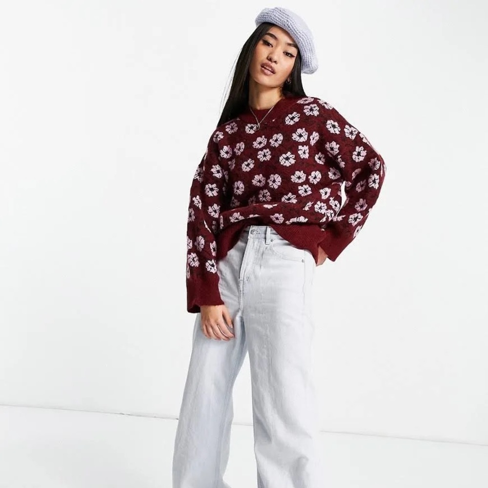 ASOS TOPSHOP BURGUNDY FLOWER SWEATER SIZE SMALL